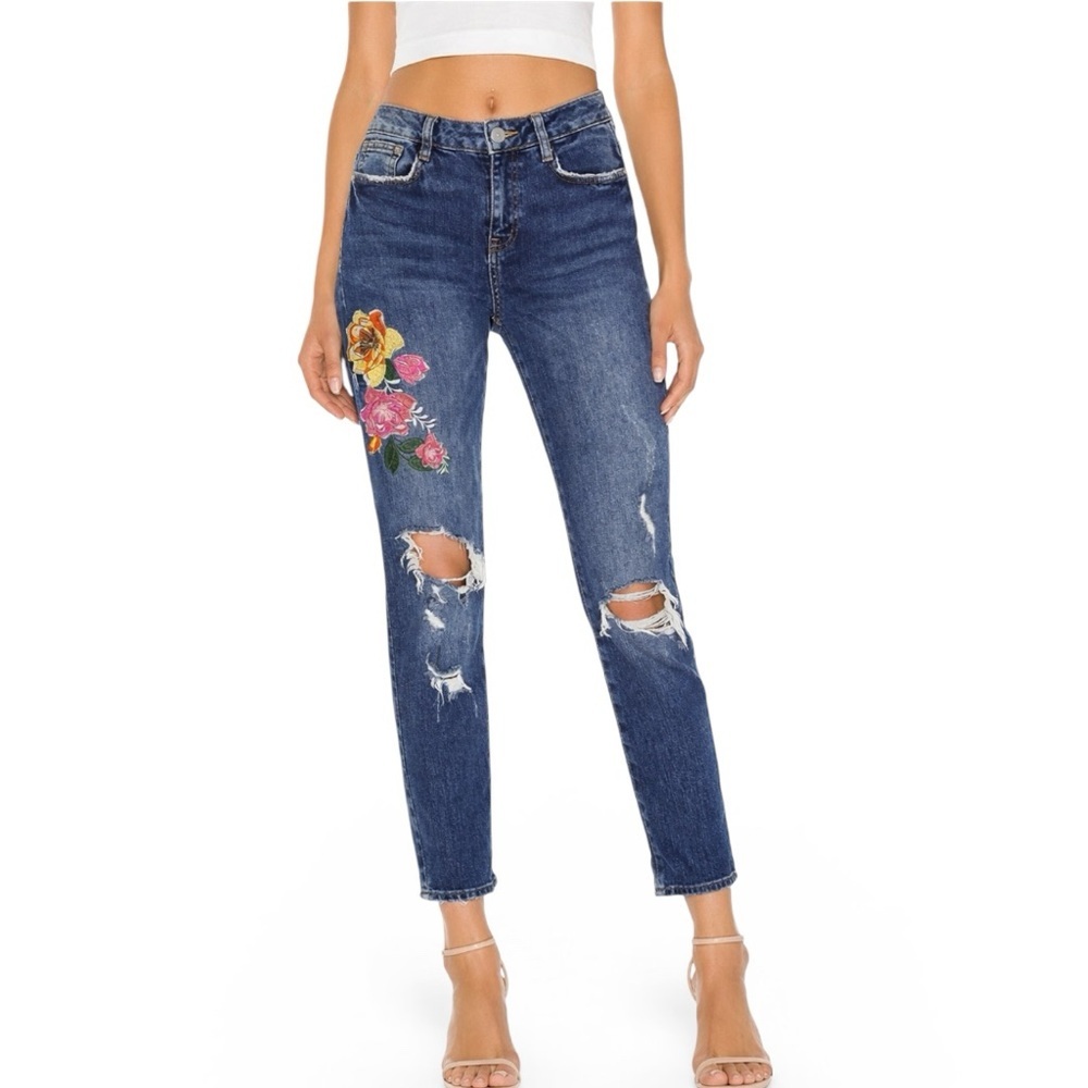 Zara Floral Embroidered Destroyed Ankle Jeans Size 4